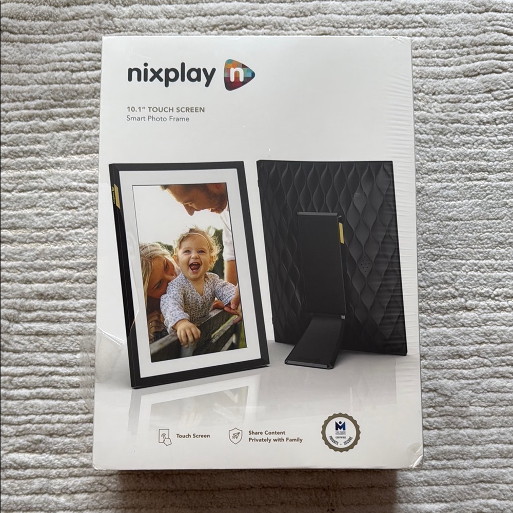 Nixplay Smart Photo Frame 10.1" - Black